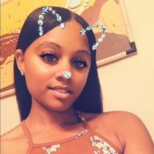 Meet your Posher, Andrea